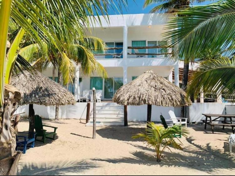 Hotel La Marina Del Rio La Pesca 外观 照片