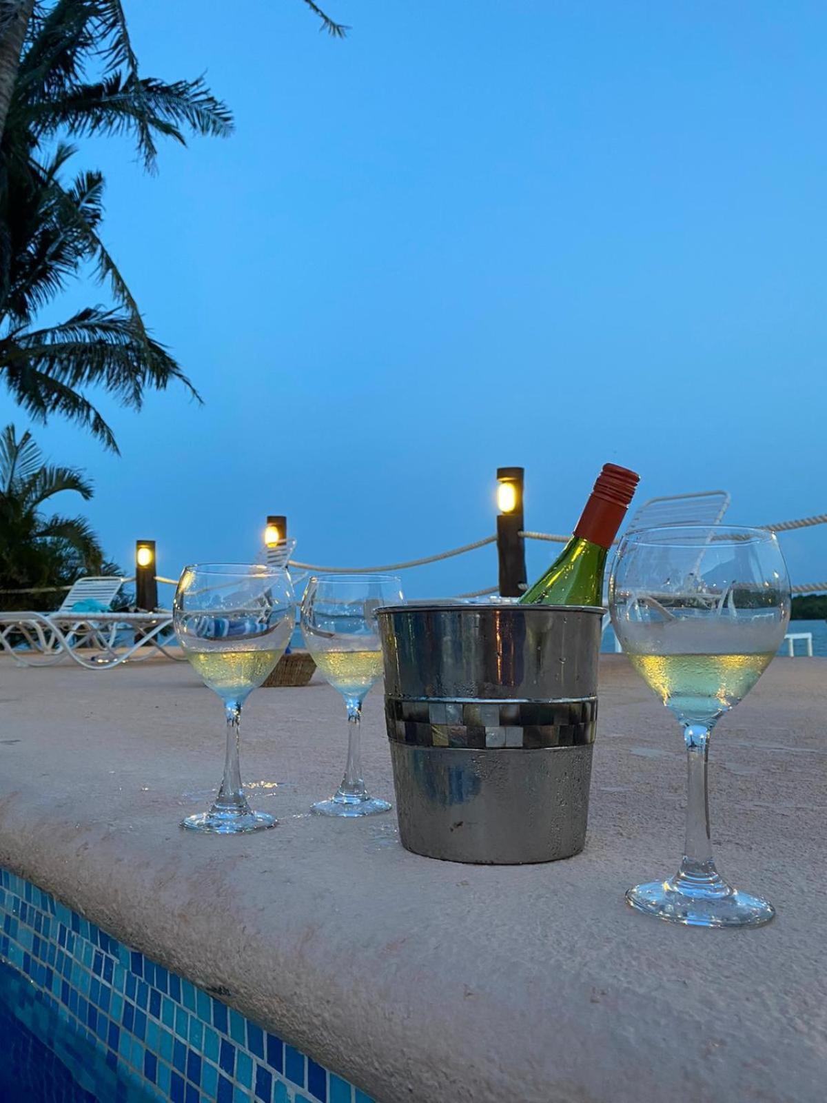 Hotel La Marina Del Rio La Pesca 外观 照片